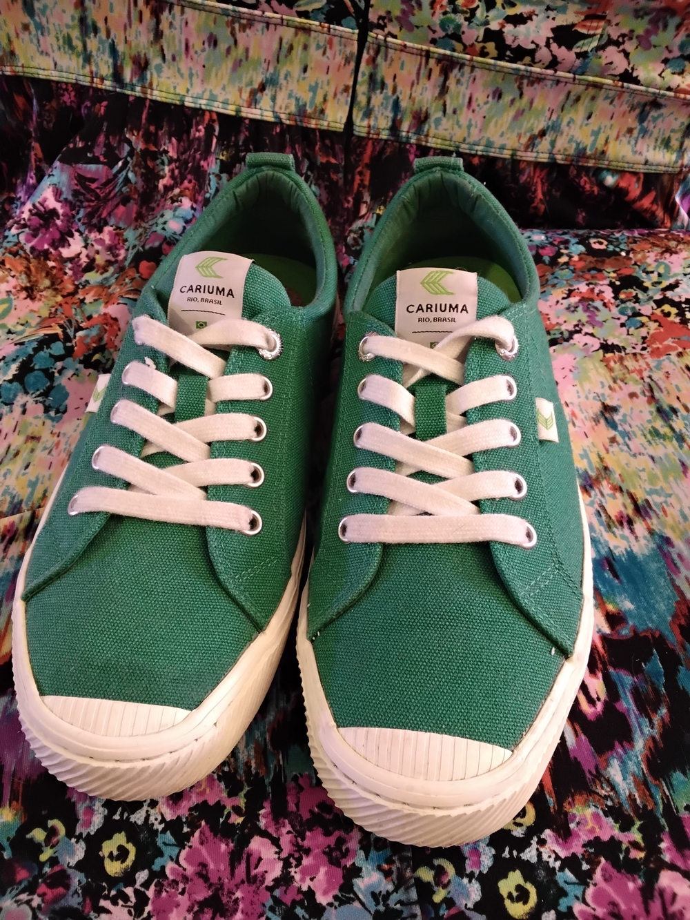 Cariuma Women's Size 8.5 8 1/2 Green Canvas Sneakers Shoes